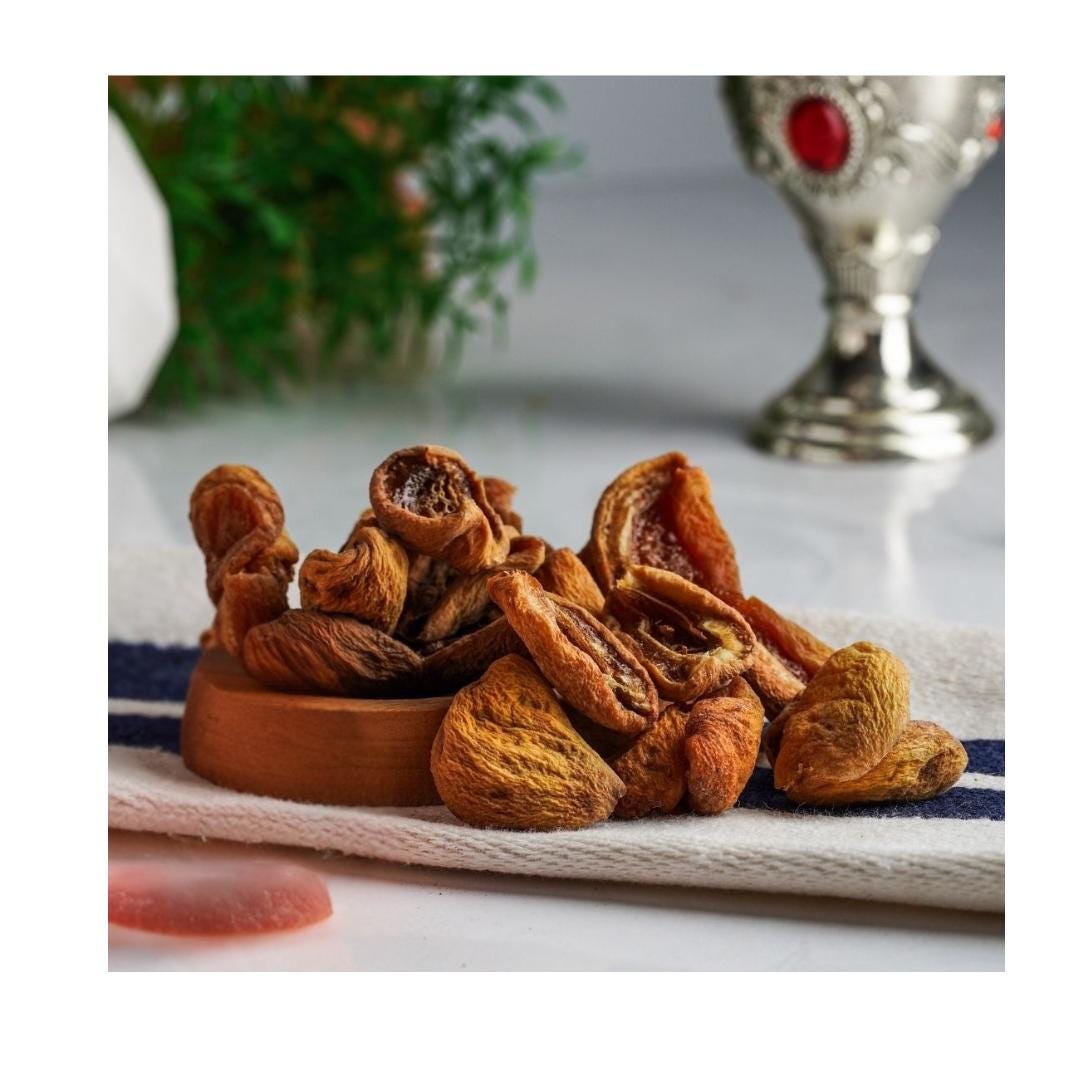 Natural Sun-Dried Whole Apricots with Skin – No Sugar Added – Turkish Dried Fruit – Vegan & Healthy Snack