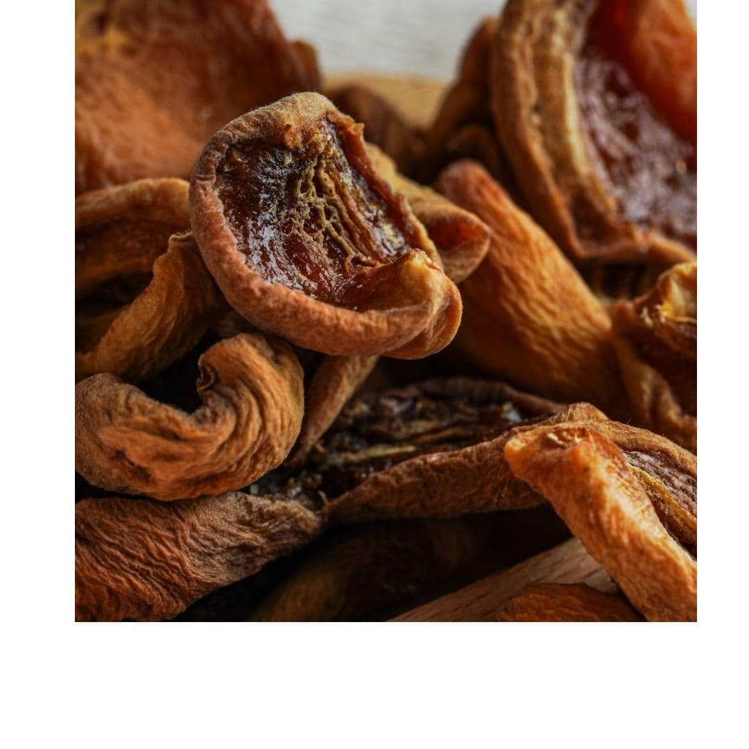 Natural Sun-Dried Whole Apricots with Skin – No Sugar Added – Turkish Dried Fruit – Vegan & Healthy Snack