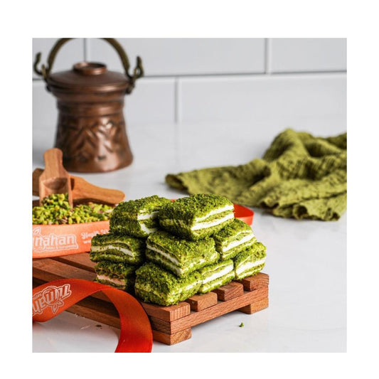 Pistachio Butter Turkish Delight – Gourmet Hünkar Lokum – Authentic Handmade Treat – Natural Sweet – No Additives – Gift Idea